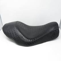 2015 Harley-Davidson Sportster XL1200C Seat Alligator print RDW-92/61-0067 - £128.28 GBP