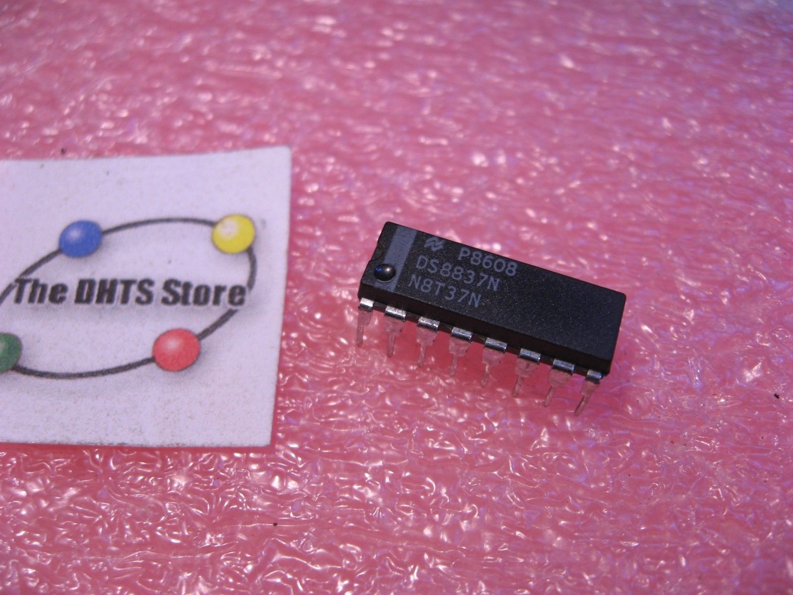 DS8837N National Semiconductor Bus Receiver IC DIP Plastic N8T37N - NOS Qty 1 - $5.69