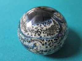 Paperweight Signed Williams Sponge Looking Glass Decor 2 1/2 X 3&quot; - £49.70 GBP