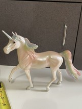 Breyer Reeves Classic Magical Horse Unicorn Rainbow Colors 9x7&quot; - £15.60 GBP