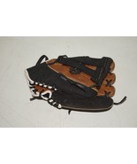 Easton SCOUT FLEX YTH SC1050 (10.5 IN V WEB Right Hand Throw - $27.14 CAD