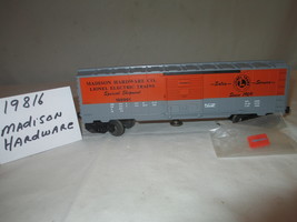 Lionel Madison Hardware Operating Box Car 6-19816 0 Gage 3 Rail 1992 Ora... - $80.00