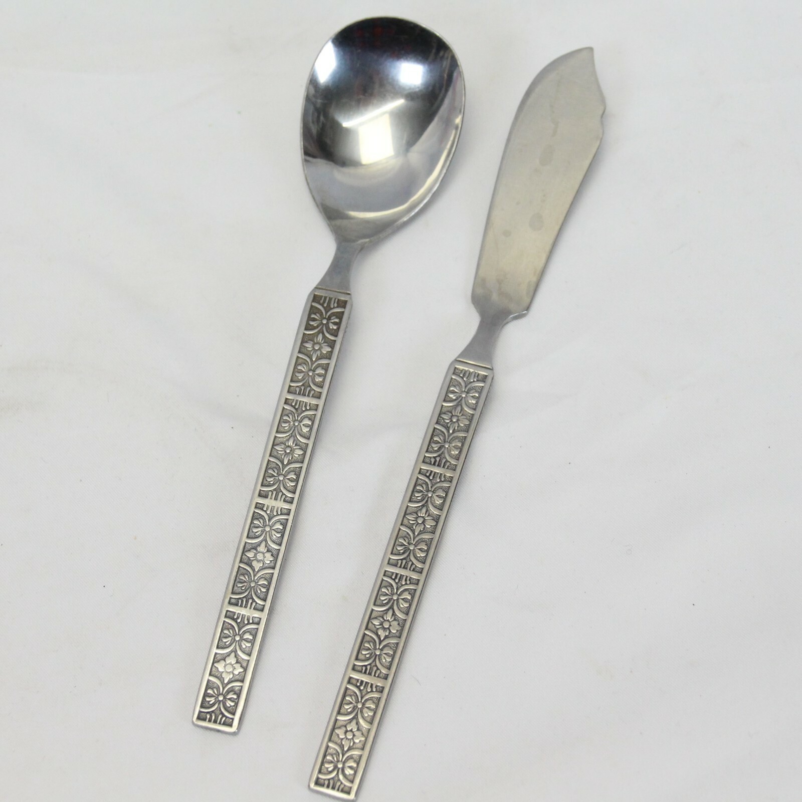 Utica UT139 UTI139 Butter Knife and Sugar Spoon  Stainless Lot of 2 - $6.85