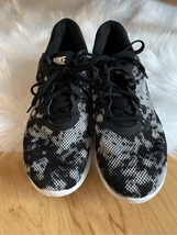 Nike black and white size 7.5 flex Tr7 - $34.65