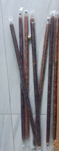 Lotto di 7 regali decorativi con bastoncini in legno dal design antico,... - $90.00
