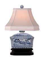 Beautiful Blue and White Porcelain Candy Box Table Lamp Blue Willow 15&quot; - £184.87 GBP