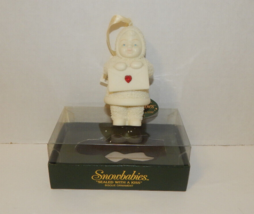 Snowbabies Sealed With A Kiss Ornament Department 56 2000 - $19.58