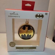 Hallmark Premium Batman Gold Emblem Logo DC Comics Christmas Ornament NEW!! - £13.21 GBP