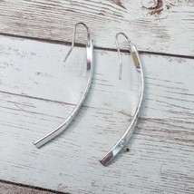 Vintage Earrings For Pierced Ears Large Curved Silver Tone - £5.57 GBP