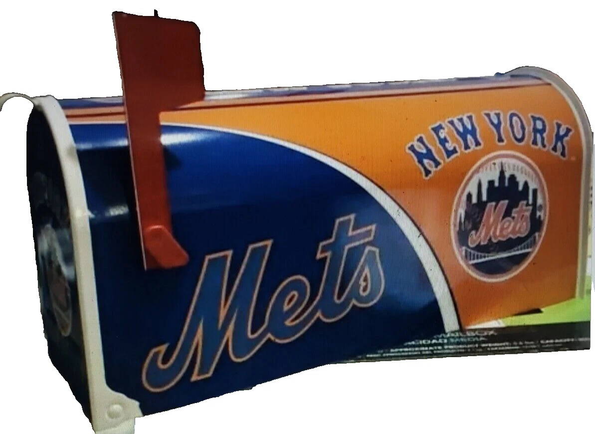 NY METS MAILBOX - $2,614.75 MXN