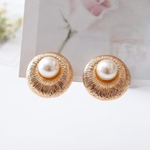 COWNINE Sweet love pearl ear clip electroplating golden classic fashionable wome - £6.43 GBP
