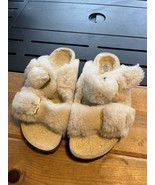 Birkenstock Arizona Big Buckle Teddy | EU 39 NARROW | US L8 / M6 | Eggshell - $2,710.53 MXN