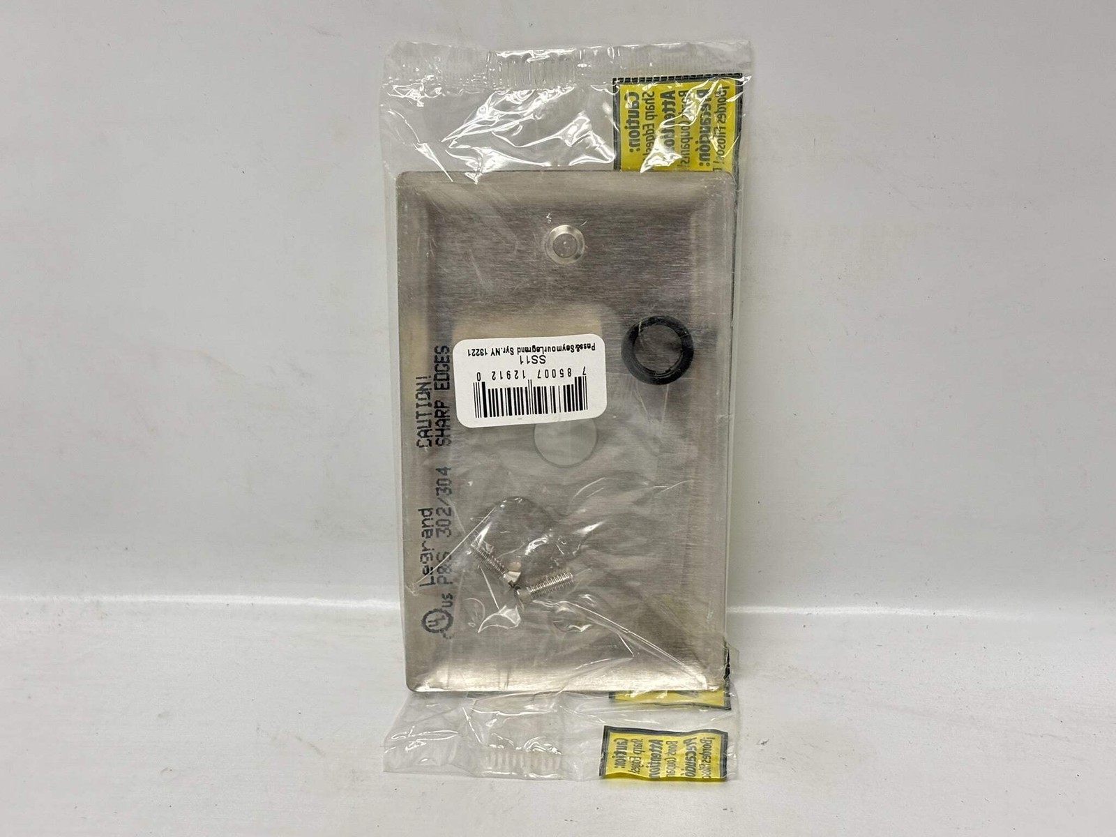 70PK Legrand Pass & Seymour SS13 Blank Wall Plate, 1‑Gang, Stainless Steel Item image 3