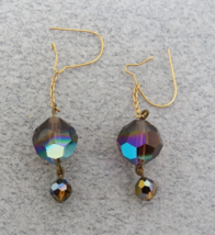 Vintage Dangle AB Crystal Earrings Pierced Wire Gold Tone Chain 2&quot; Long ... - €8,45 EUR