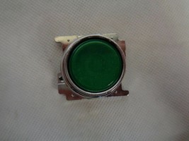 new - EATON 10250T103 GREEN momentary PUSH BUTTON flush mount 30mm CUTLE... - $49.45
