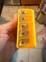 NEW Pack of 5 Kennametal Carbide Chip Control Inserts # DNMG150408B KC73... - $42.74