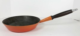 Vtg Le Creuset 24 Enamel Cast Iron Skillet Frying Pan Orange 9.5&quot;  Wood Handle  - £46.67 GBP