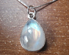Small Moonstone 925 Sterling Silver Pendant w/ Superb Rainbow Iridescence h127g - £93.39 GBP