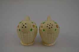 Maruhon Ware Handpainted Salt Pepper Shakers with Handles Japan Floral - £15.15 GBP