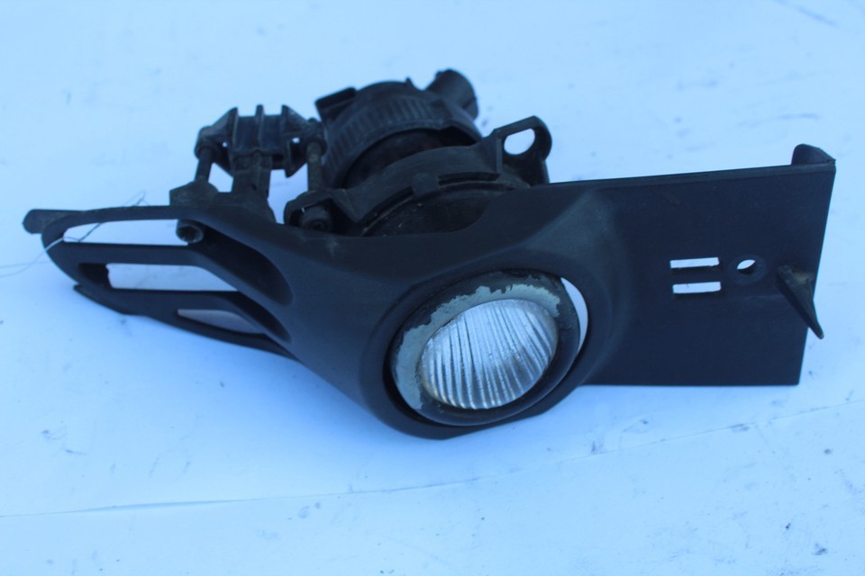 2002-2005 BMW E65 745LI 745I LH DRIVER SIDE FRONT LEFT FOG LIGHT LAMP V504 - $52.80