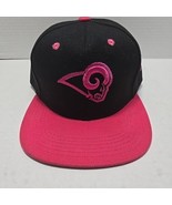 Los Angeles Rams Women&#39;s Pink Adjustable  Black-Pink Leader L.O.G.A. Hat - $216.62 MXN
