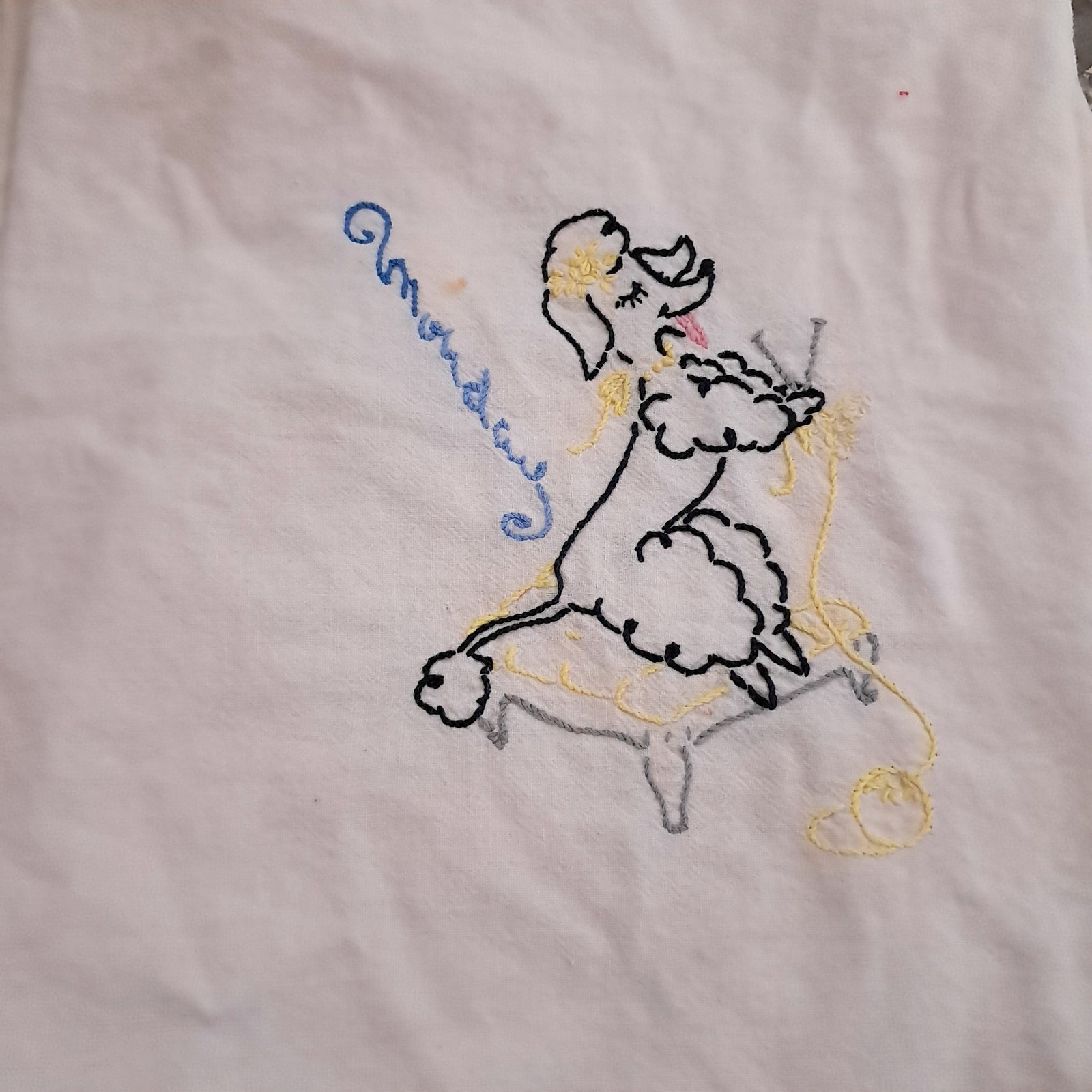 Vintage Monday Day of the Week towel Poodle dog knitting Embroidered Tea... - $14.00