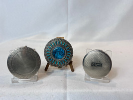 Vtg Compact Lot Of Viegay Woodworth Coty &amp; Unbranded Turquoise Look Powd... - $29.65