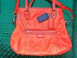 COACH DAISY MIA ORANGE LEATHER CONVERTIBLE CROSS-BODY / SHOULDER BAG - $75.74