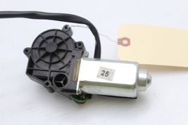 10-16 MERCEDES-BENZ W212 E350 E550 REAR WINDSHIELD SUN SHADE ROLLER MOTOR Q8352 image 8