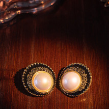 Medieval Vintage Oil-drip Circle Pearl Black Gold Light Luxury Earrings - £44.69 GBP