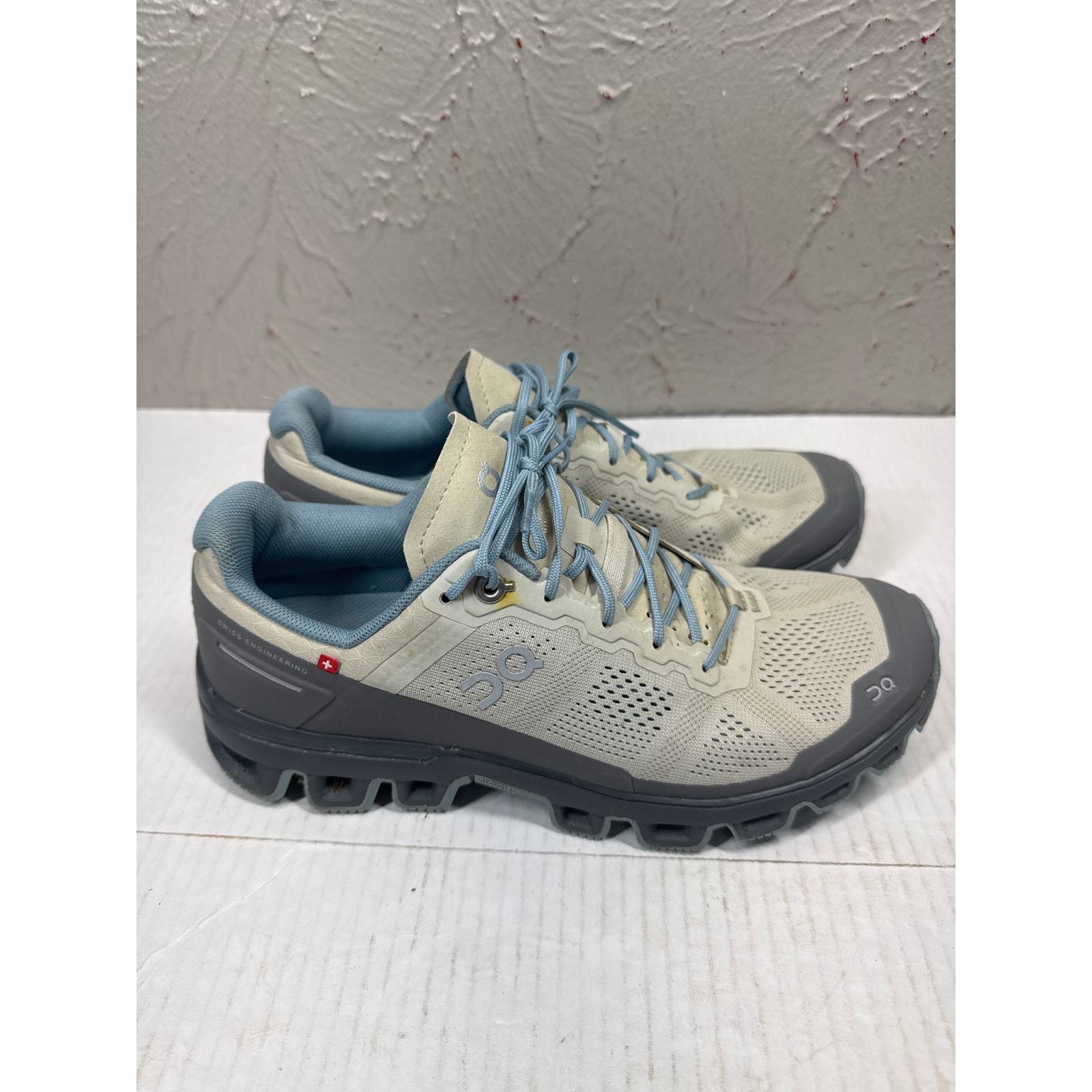 ON CLOUD Venture Womens Athletic Training Running Walking Shoes Gray Size 8.5 Item image 2