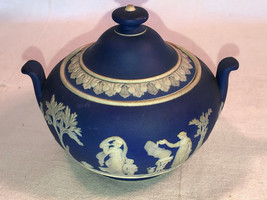 Wedgwood Dark Blue Sugar Bowl With Lid Mint - £26.67 GBP