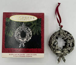 1993 Hallmark Glowing Pewter Wreath Anniversary Edition Ornament SKU U108 - £11.87 GBP