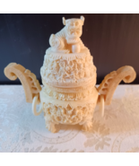 Vintage Foo Dog Trinket Box Hand Carved Resin Faux Ivory - $24.44 CAD