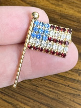 Vintage Patriotic RHINESTONE/CRYSTAL Usa Flag Pin GOLD- Tone Brooch Fashion - £10.39 GBP