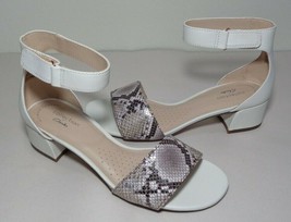 Clarks Size 6 Wide CAROLEIGH ANYA White Snake Print Sandals New Women&#39;s Shoes - £94.40 GBP