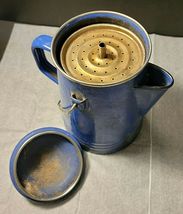 VINTAGE BLUE & WHITE SPECKLED ENAMELWARE COFFEE POT image 4