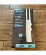 TP-LINK AC1200 EAP225  Omada Wireless Gigabit Access Point outdoor mesh NEW - $69.99