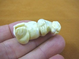 (Y-OTT-LA-555) little SEA OTTER yellow carving figurine marine river otters - £11.07 GBP