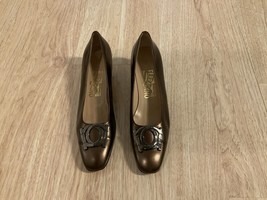 Shoes Salvatore Ferragamo Women’s Sz 8AA, A47R, Brown Shiny Leather - £34.30 GBP