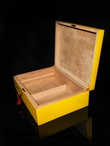 Limited Edition Wood humidor Measures 19.5" W x 14.5" D x 6.5"H image 13