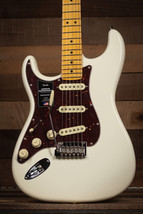 Fender American Professional II Stratocaster® Left-Hand, Maple, Olympic White - £1,343.26 GBP