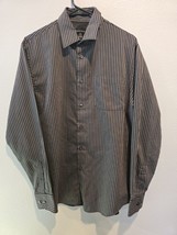 Van Heusen Button Up Long sleeve Shirt Medium - $14.03