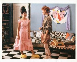 Pretty in Pink Annie Potts &amp; Molly Ringwald in scene 8x10 inch photo - £7.67 GBP
