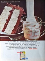 Betty Crocker Cake Mixes lavish batter crumb of cake-1964 Vintage Print Ad - $11.94 CAD