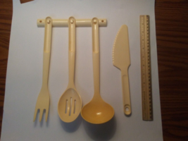 Vintage Tupperware plastic utensil lot - £29.75 GBP