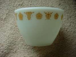 Pyrex Butterfly Gold Pyrex Open Top Sugar Bowl Heavy Milk Glass Vguc Free Ship - £9.89 GBP