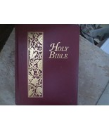 Vintage 1992 Holy Bible NIV Giant Print Red Letter Zondervan - $12.19