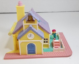 Vintage 1993 Polly Pocket Light-Up Village Schoolhouse Set w/ Doll LIGHT... - $28.04