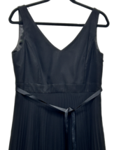 Liz &amp; Co Black Dress Size 12 Sleeveless Pleated Knee Length New with tag... - $264.79 MXN